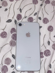 Vand Iphone 8 Silver foto