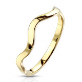Inel din oțel &icirc;ntr-o culoare aurie - brațe &icirc;nguste, motivul unui val, 2 mm - Marime inel: 54