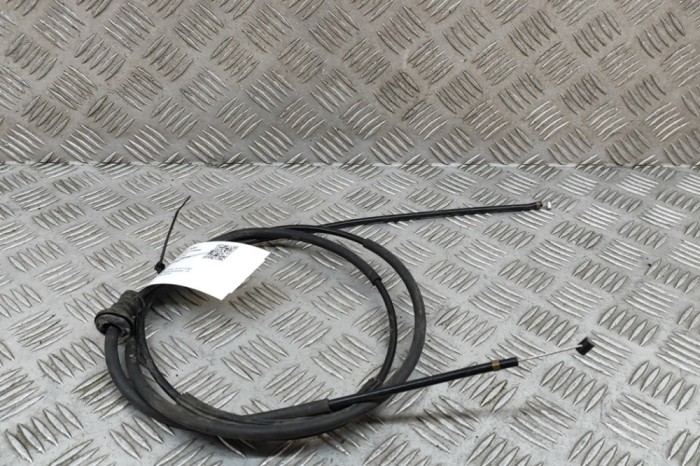 Cablu &icirc;ncuietoare capota AUDI Q4 SUV F4B 2023 OEM: 89B823535 28633647