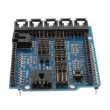 Cumpara ieftin Shield multiplicare V4 pentru arduino