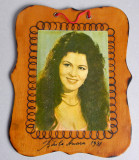 Irina Loghin - Suvenir turistic Baile Amara 1981, lemn cu ornamente pirogravate