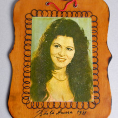 Irina Loghin - Suvenir turistic Baile Amara 1981, lemn cu ornamente pirogravate