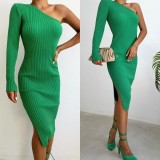 Rochie Mulata cu o Singura Maneca Verde, Simina