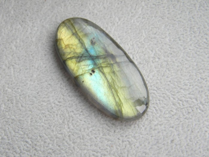 Cabochon (caboson) LABRADORIT (CC2-P2)