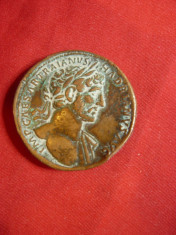 Sestert Traian Hadrian revers Pontifus Maximus - Copie veche- d= 3,2cm , bronz foto
