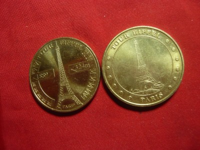 Set 2 Medalii Suvenir Turnul Eiffel Paris ,bronz aurit ,d=3,4cm foto