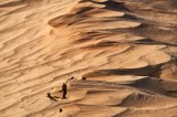 Tablou Canvas, "Valuri de nisip &icirc;n pustiu", Ondulații, Texturi, Nisip, Umbre, Lumină, Dune, Natură, Deșert, Arid, Valuri, 39 x 26 cm, CMCLASS