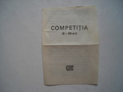 Instructiuni de la un joc comunist Competitia foto