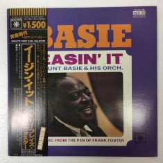Vinil LP &quot;Japan Press&quot; Count Basie &amp; His Orch. &ndash; Easin&#039; It (NM)