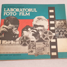 Carte de specialitate LABORATORUL FOTO - FILM - secretele cinema - fotografiei