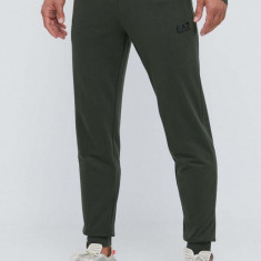 EA7 Emporio Armani pantaloni de trening din bumbac culoarea verde, neted