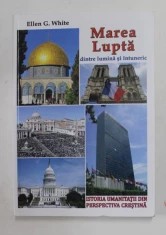 MAREA LUPTA DINTRE LUMINA SI INTUNERIC foto