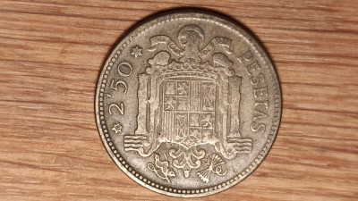Spania - moneda de colectie raruta - 2 1/2 sau 2,5 pesetas 1956 - spectaculoasa! foto