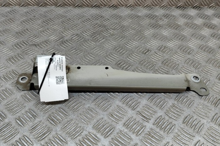 Suport aripa dreapta față VOLVO S60 III 224 2020 OEM: 31468234 23485633