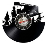 Ceas de perete decorativ realizat din disc de vinil, Model Pompieri si Autospeciala de Interventie / Camion de Pompieri, Negru, 30 cm