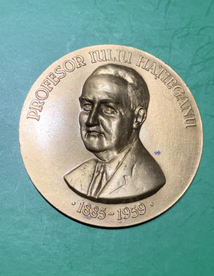 Medalie profesor Iuliu Hațieganu 1885-1959 foto