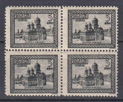 ROMANIA 1922 LP 73 a INCORONAREA DE LA ALBA IULIA VALOAREA 5 BANI CU EROARE STEAG PE PAVILON (STANGA SUS)BLOC DE 4 TIMBRE MNH foto