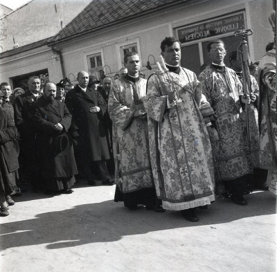 HST A25 Negativ pe celuloid procesiune religioasă greco-catolică Dej anii 1930 foto