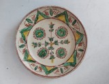 Farfurie ceramica veche tip Kuty, romaneasca, 19cm diametru, lut ars si glazurat