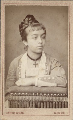 M1312N Elena Dobrin, născută Rădulescu, studio Lauscher &amp;eacute;s T&amp;aacute;rsa, Seghedin foto