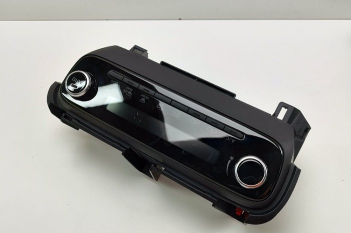 Modul de climatizare TOYOTA YARIS _P21_ 2024 OEM: 55900-0DP60,559000DP60 30642902