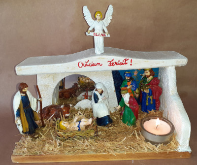Dioramă cu scena Nașterii Domnului, unicat home-made, magi, Maria, Iosif, Isus foto