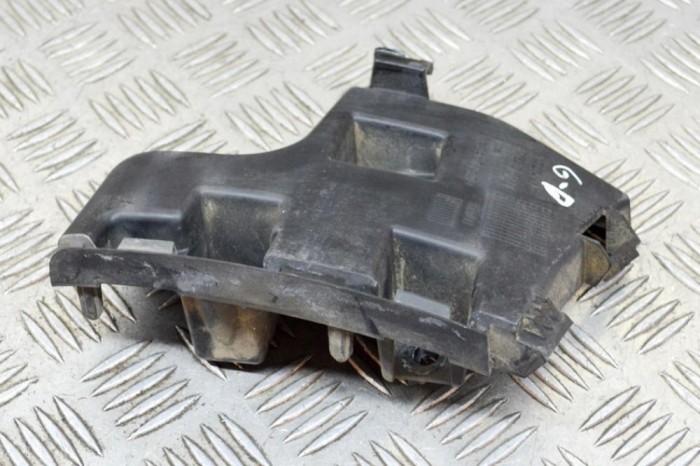 Suport bara de protecție dreapta spate VOLVO V60 2012 OEM: 31265286 13739825