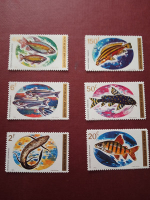 RWANDA, FISH - 6 VALORI MNH foto