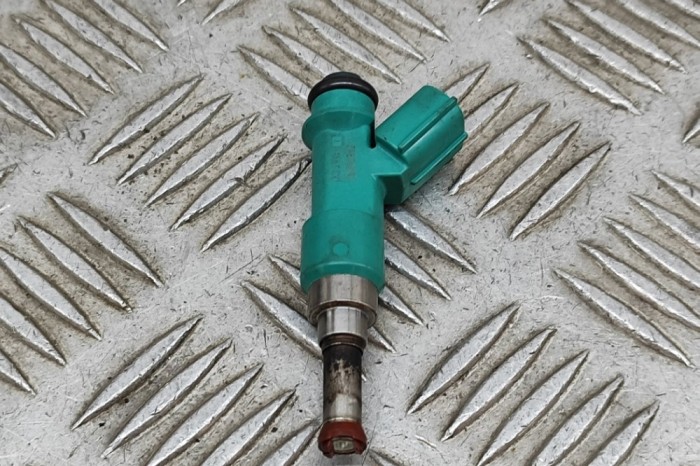 Injector de combustibil LEXUS RX _L1_ 2012 OEM: 23250-31090 2094261