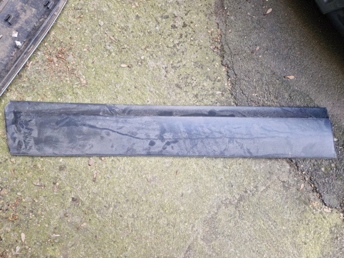 Bandou ușă față st&acirc;nga Nissan Qashqai 2009