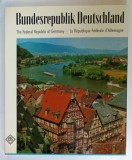 BUNDESREPUBLIK DEUTSCHLAND , ALBUM DE PREZENTARE CU TEXT IN LIMBA GERMANA , ENGLEZA , FRANCEZA , ANII &#039; 60 -&#039; 70 , VEZI DESCRIEREA !
