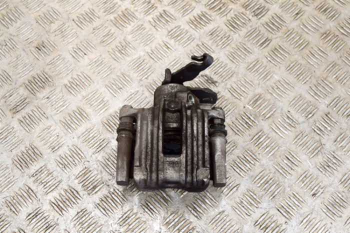 Etrier de fr&acirc;nă dreapta spate SKODA KAMIQ 2021 OEM: 2Q6AC 14925131