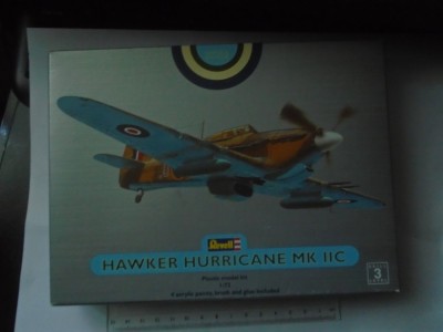 bnk jc Avion - macheta - Hawker Hurricane MK IIc - Revell - 1/72 foto