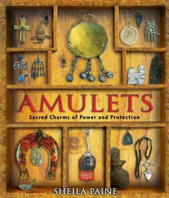 Amulets: Sacred Charms of Power and Protection foto
