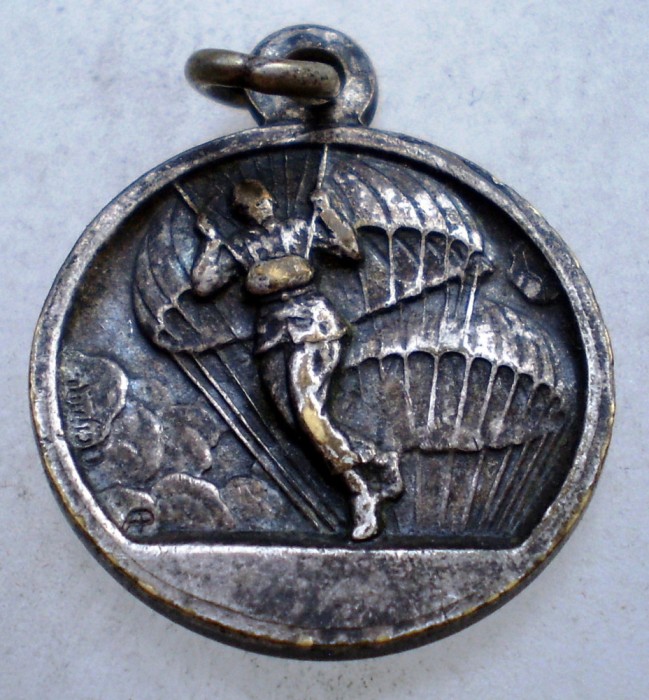 1.098 MEDALION PARASUTIST PARASUTISM SF. MIHAIL ST. MICHAEL PARATROOPER