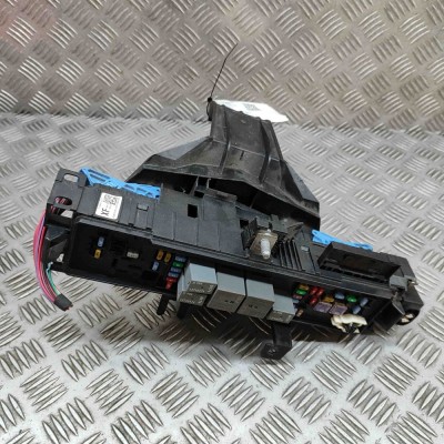 Modul panou de siguranțe TESLA MODEL X 2020 OEM: 1094405-02-F,1046331-00-C foto
