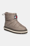 Tommy Jeans cizme de iarna TJW PADDED FLAT BOOT WL culoarea bej, EN0EN02725