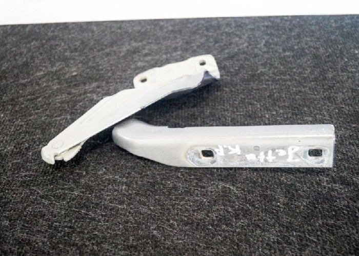 Balama capota st&acirc;nga față VW JETTA MK6 162, 163 2011 | 2584073