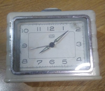 Ceas de masă plastic foto