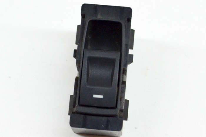 Buton geam ușă dreapta spate CHRYSLER 300 C LX 2006 OEM: P04602743AA,04602743AA 14473431