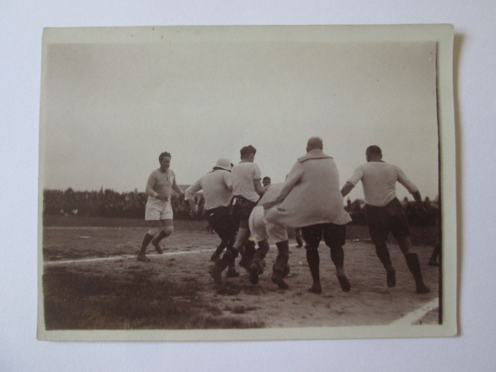 Fotografie originală 118 x 89 mm meci de fotbal anii 20