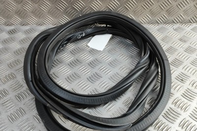 Garnitura ușă dreapta față VW POLO AW1, BZ1, AE1 2020 OEM: 2GS867912B | 31866391 foto