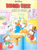 Donald Duck, Carte de Bucate Walt Disney, Egmont Romania, 1996, Romana, Coperta Necartonata, Povesti pentru copii