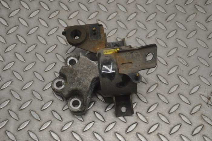 Suport motor st&acirc;nga SSANGYONG TIVOLI 2016 21595698