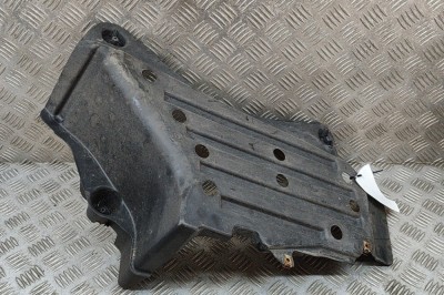Scut motor dreapta spate SEAT ARONA KJ7 2019 OEM: 6F0825205 | 26059540 foto