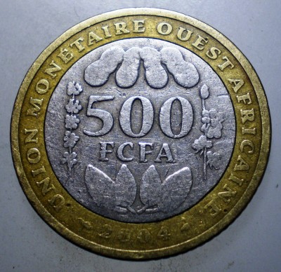 1.554 AFRICA DE VEST WEST AFRICAN STATES FCFA 500 FRANCS FRANCI 2004 BIMETAL foto