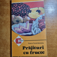 carte de bucate - prajituri cu fructe - din anul 1986