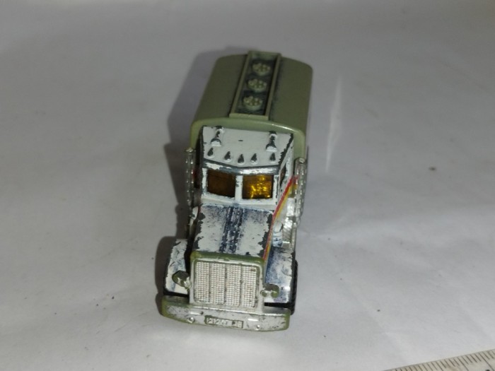 bnk jc Matchbox 5J Peterbilt Tanker Shell - 1/80