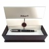 Stilou Pelikan p205 cu rezerva M 930859