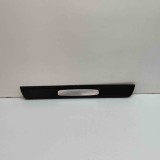 Ornament prag interior st&acirc;nga față PORSCHE CAYMAN 987 2006 OEM: 98755130307